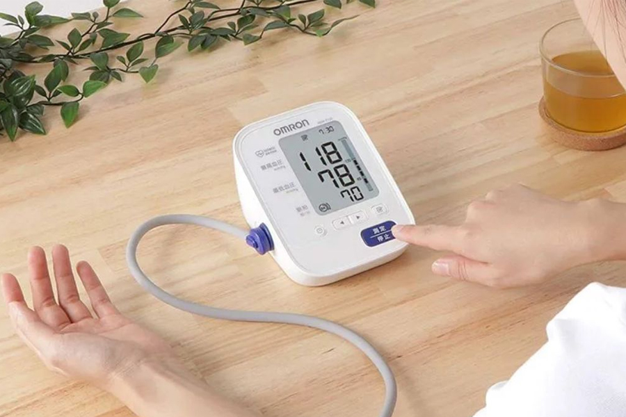 Máy đo huyết áp Omron loại nào tốt?